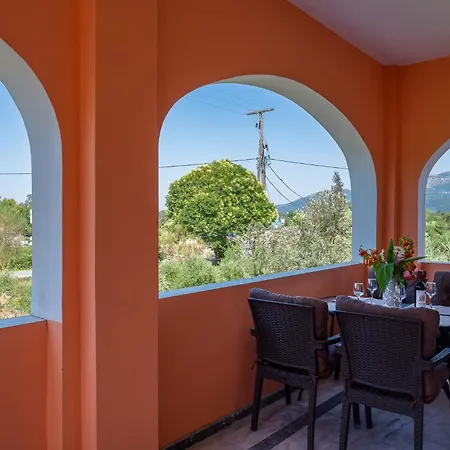 Corfu Poulos شقة
